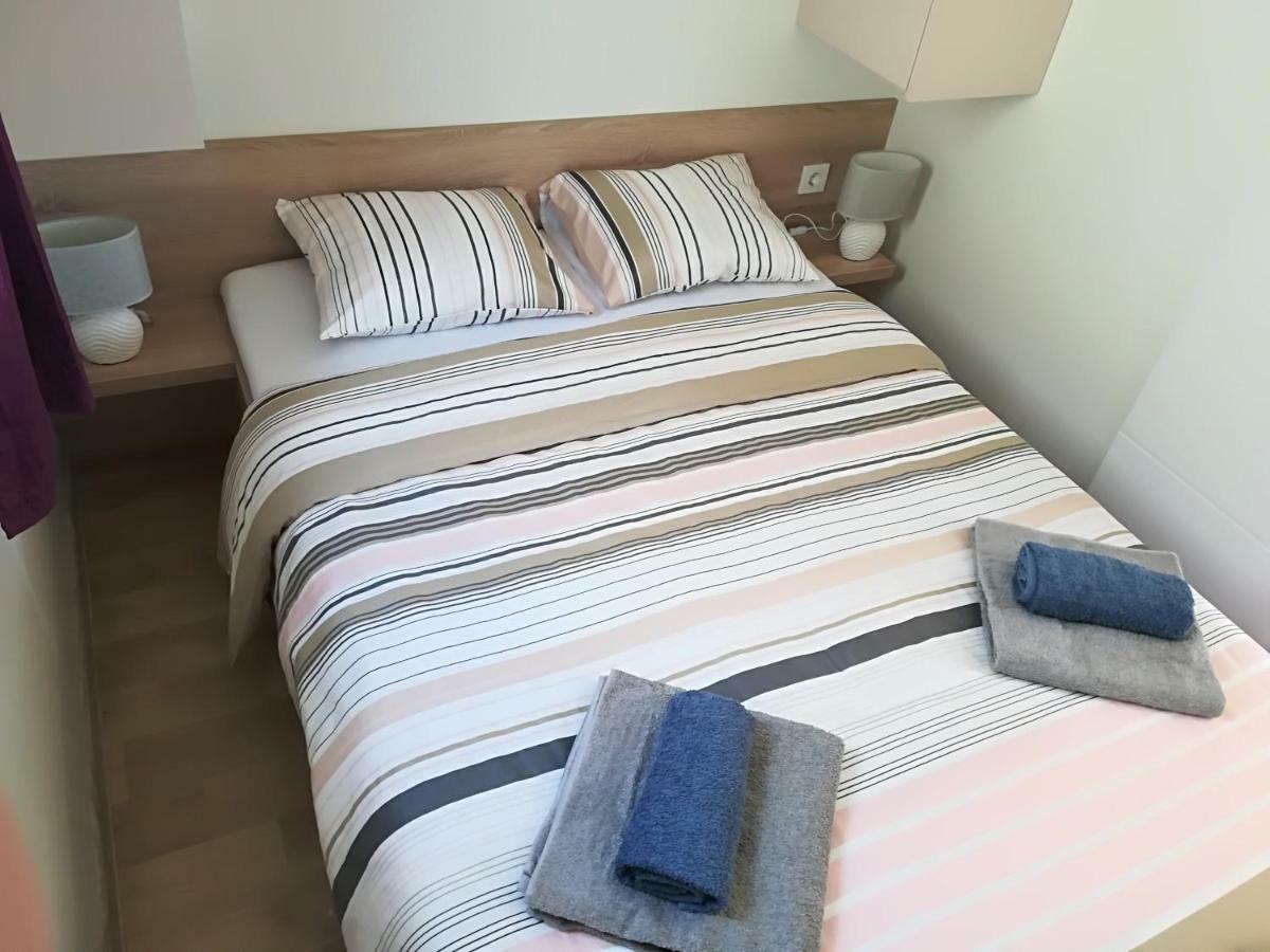 Holiday Home Happiness Privlaka  Esterno foto